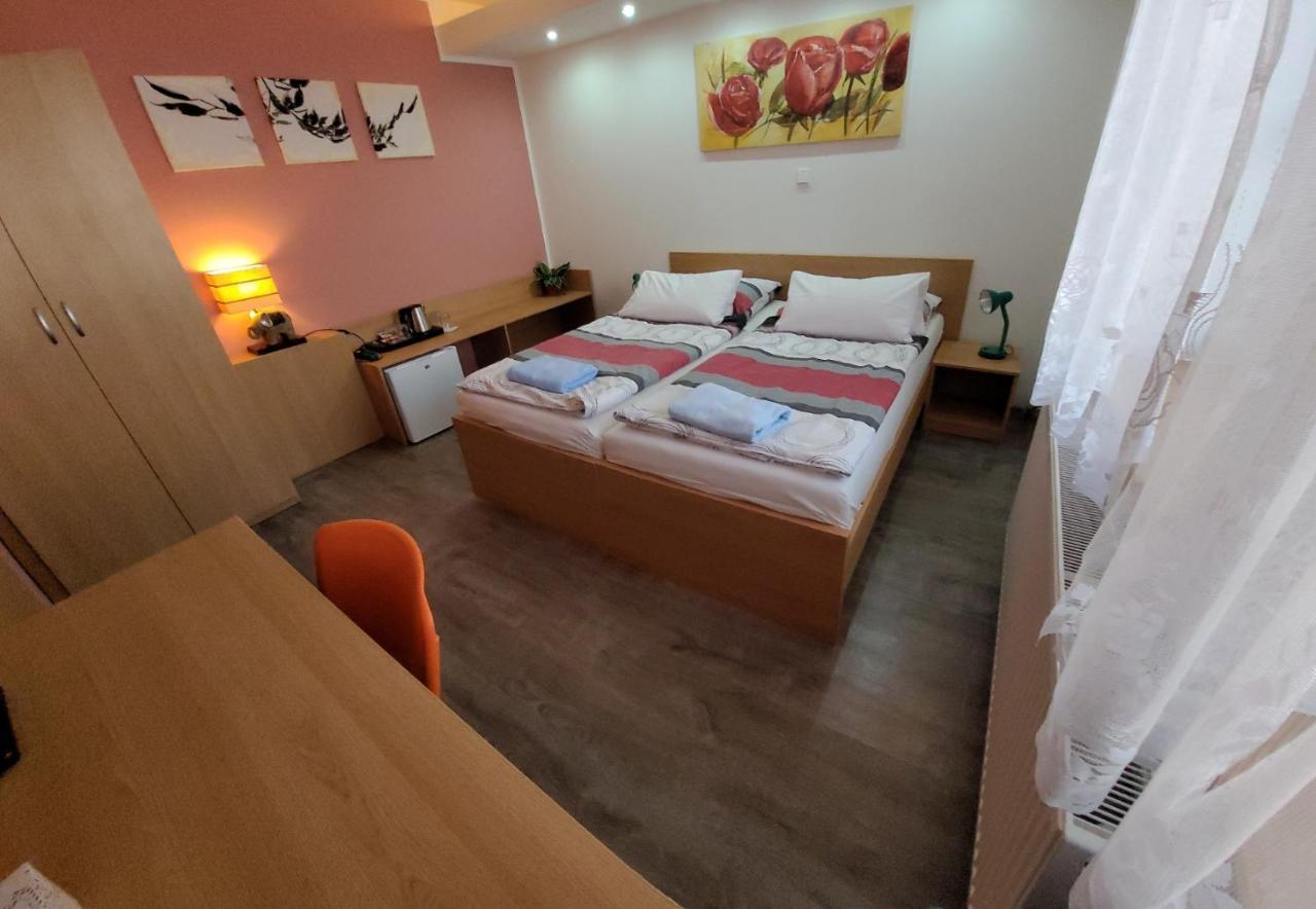 Hotel Gol Prostejov Простеёв