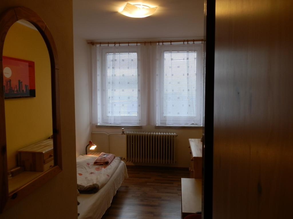 Отель Hotel Gol Prostejov Простеёв