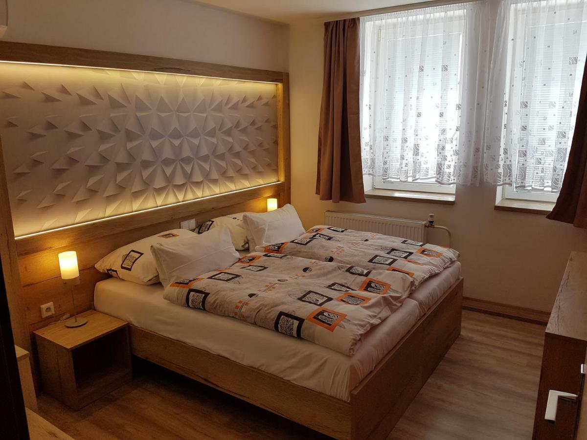 Hotel Gol Prostejov Отель